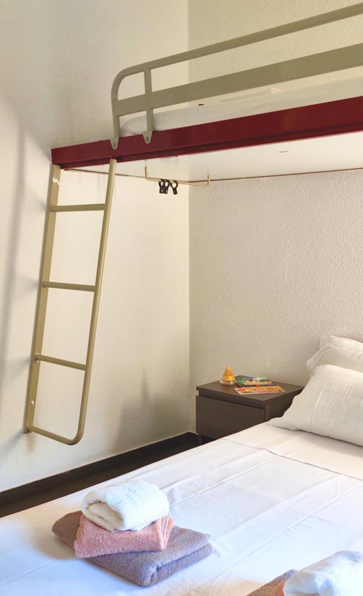 Hotel La Voile Bleue Ла-Ришарде Экстерьер фото