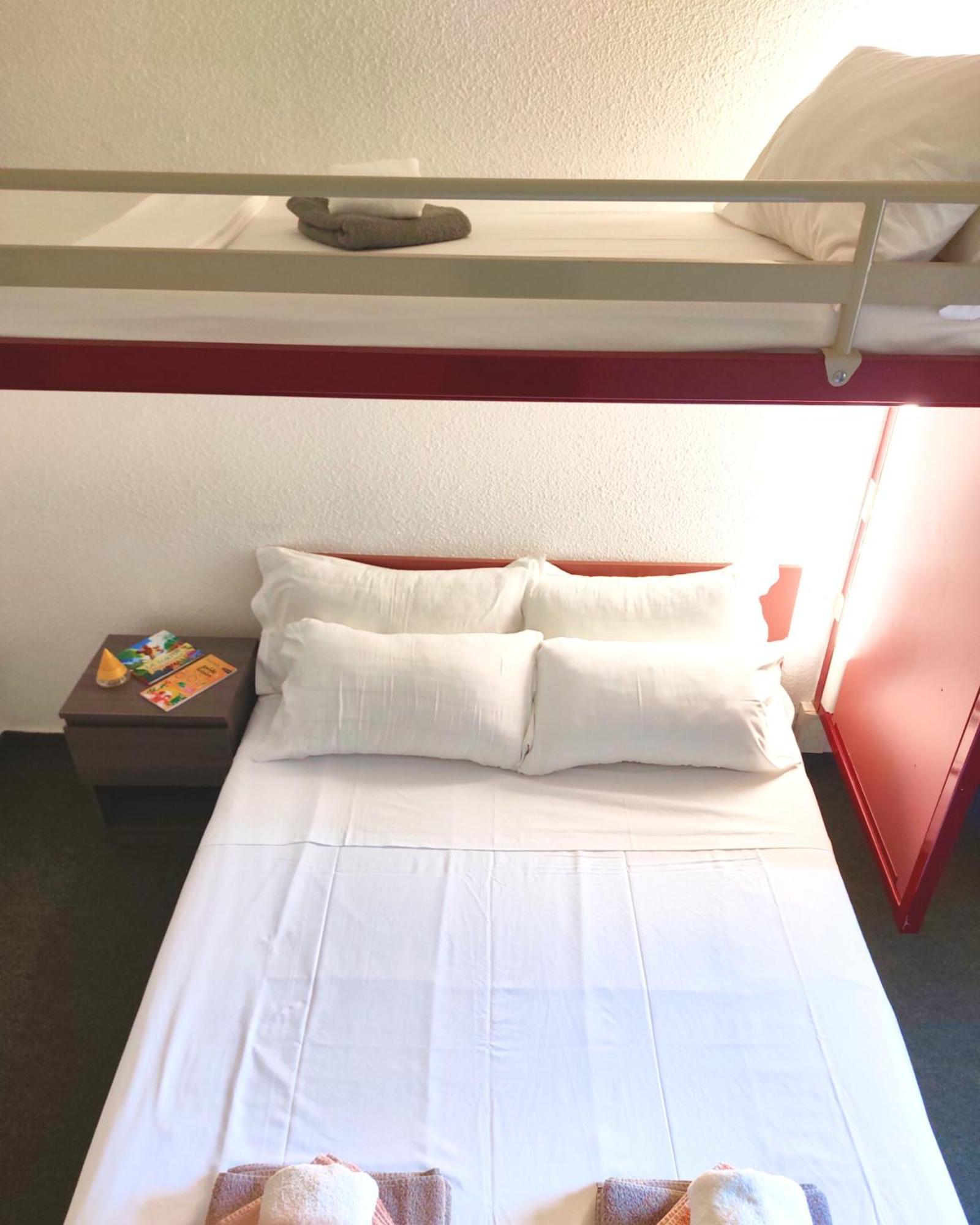 Hotel La Voile Bleue Ла-Ришарде Экстерьер фото