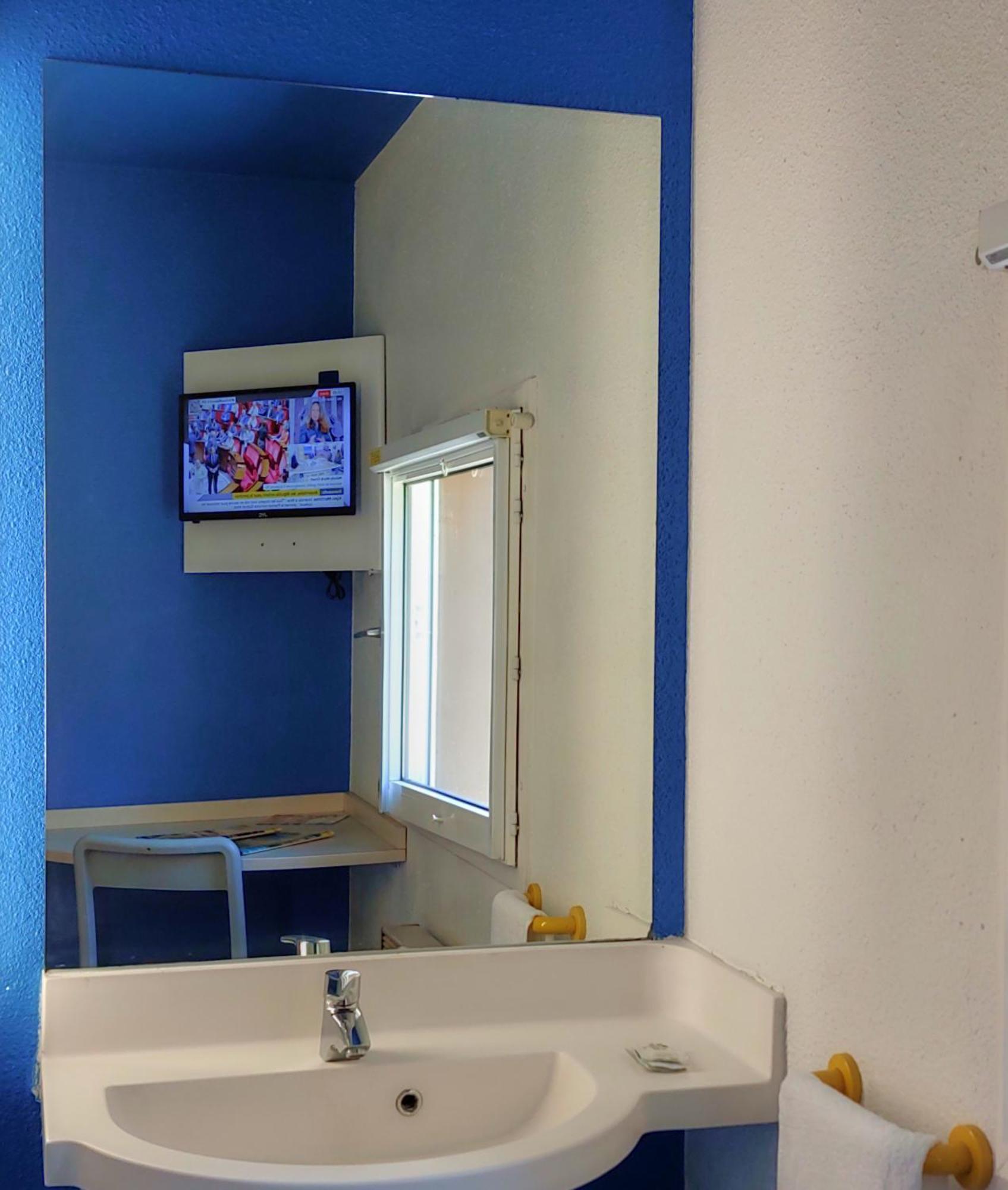 Hotel La Voile Bleue Ла-Ришарде Экстерьер фото