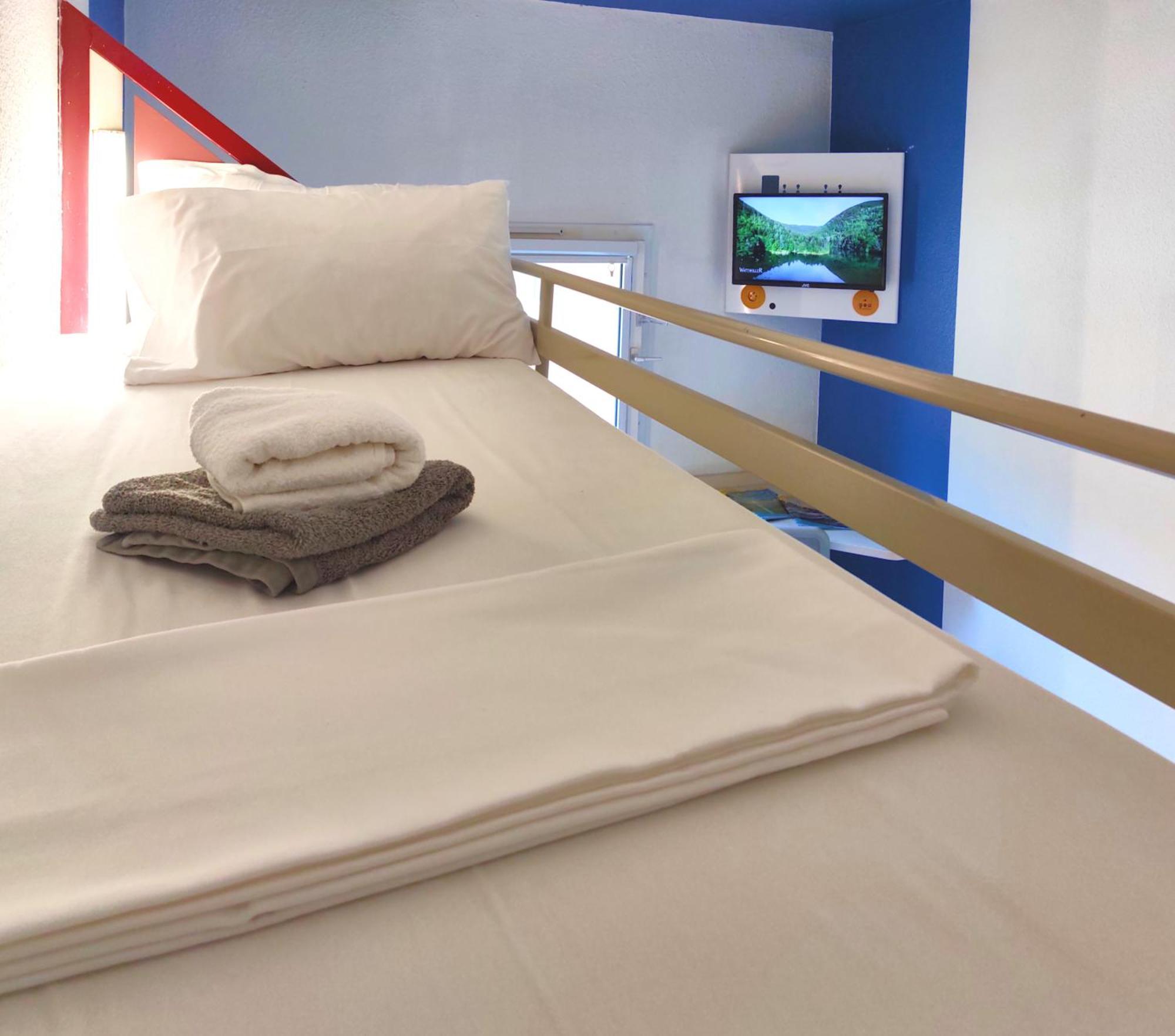 Hotel La Voile Bleue Ла-Ришарде Экстерьер фото