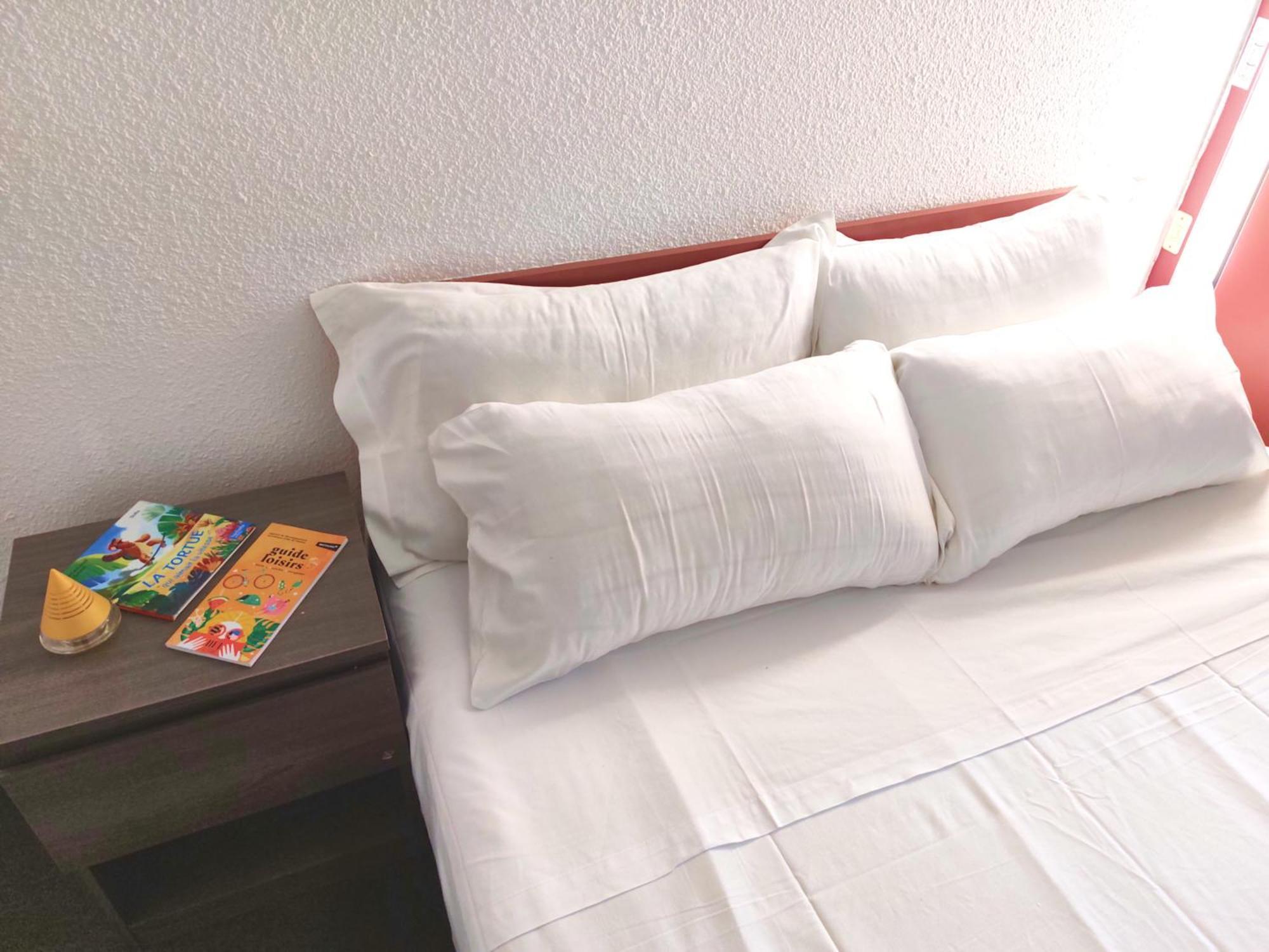 Hotel La Voile Bleue Ла-Ришарде Номер фото